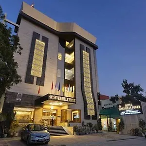 *** Hotel Seven Hills Tower India